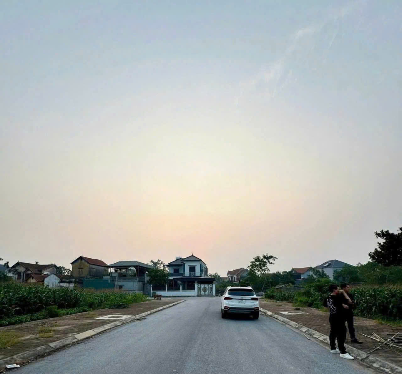 BÁN GẤP 149m đất thị trấn Văn Giang, Hưng Yên. MT quyền lực 8.4m. Ô tô tránh- Hơn 5 tỷ - Ảnh 1